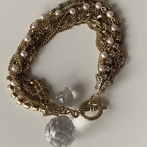 Gold pearl bracelet